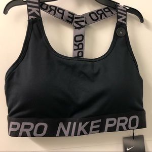 Black Nike women’s sports bra